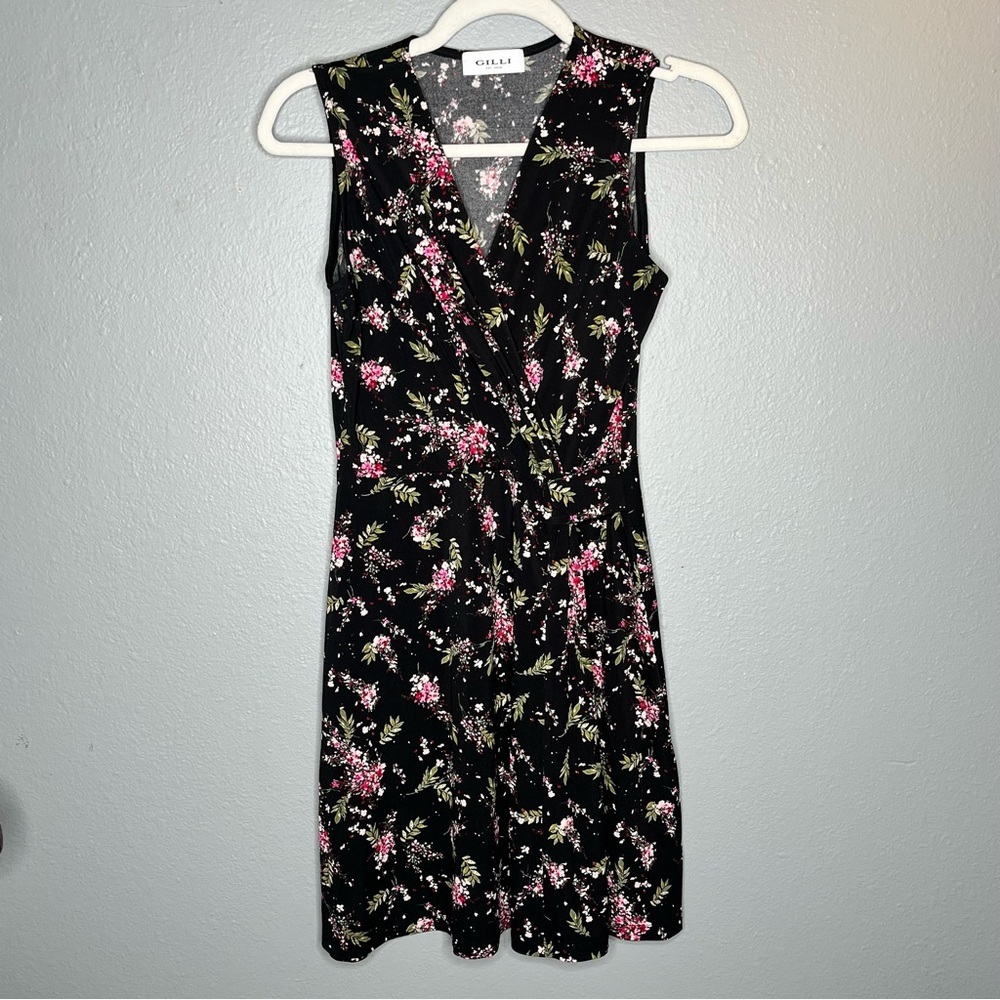 Gilli Black and Pink Floral Wrap Style Summer/Spring Dress Size Small Petite